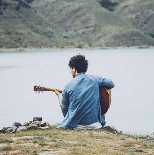 نذار که تو سختیا زانو بزنه