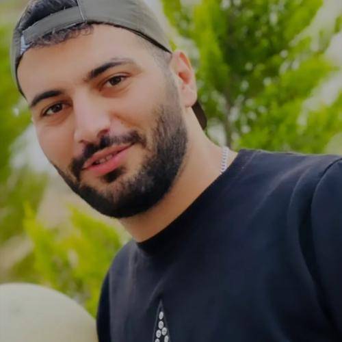 کیوان یه نگاه اومدی عاشقت شدم این چشمونت جون دادن