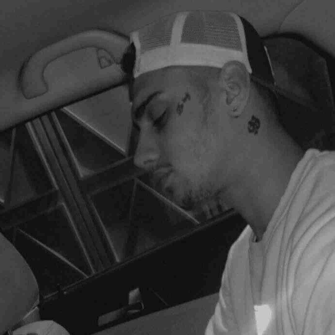 شایان یو یکیو میخوام شبامو روشن کنه