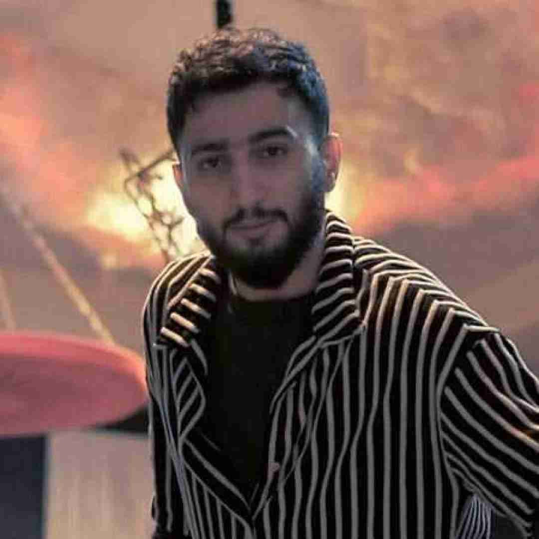 علیرضا باباجانی یار مو مشکی یا تو یا هیچکی