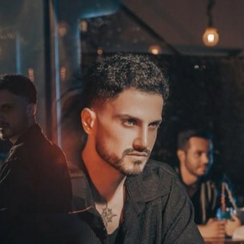 سعید کیان کاشکی الان بخوابه یه موشک روی سقف