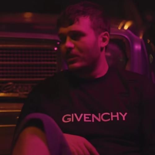 امیر انقلاب چقدر خوشگل افتادی رو عکس سنگ قبرت