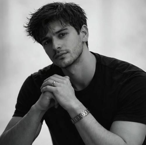 سامیار چه بد مستی ماه بی خانه عشق دیوانه