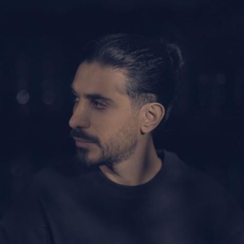 کسری زاهدی باور